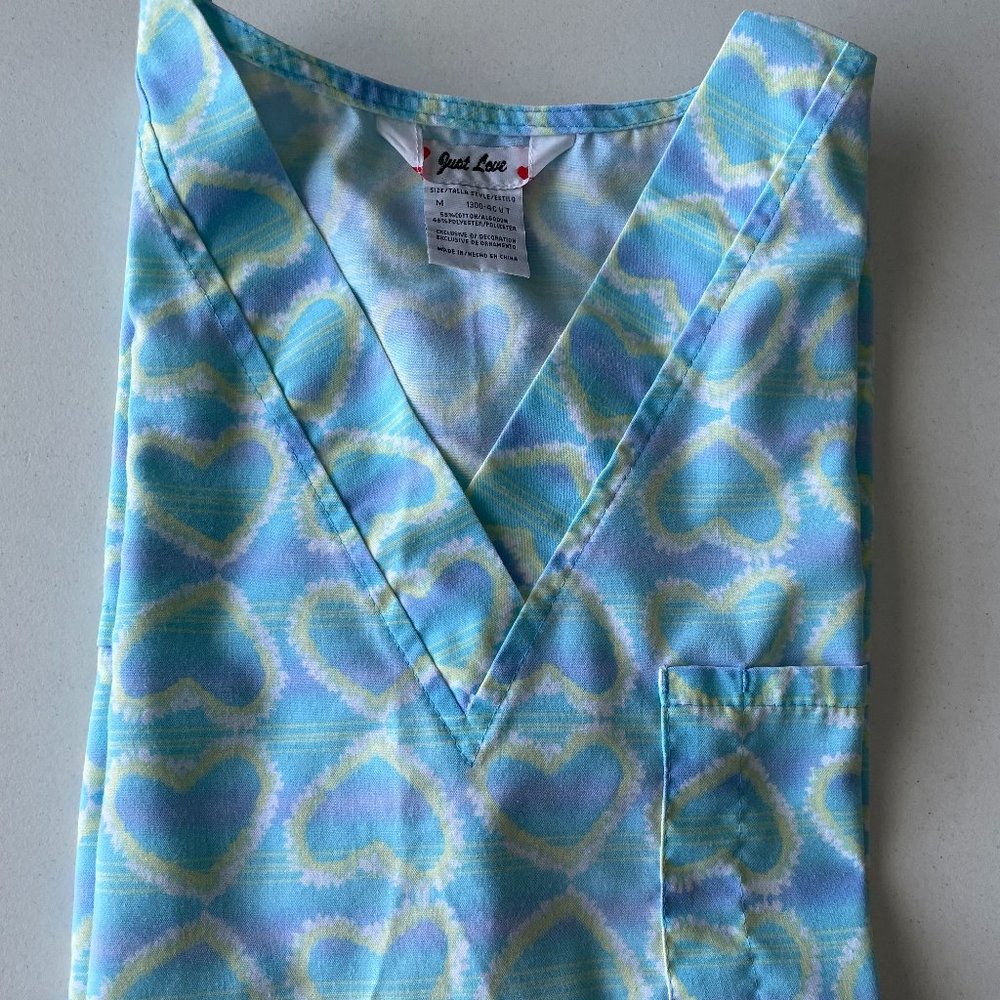 4 Woman Scrubs Tops Size M - Picture 3 of 9